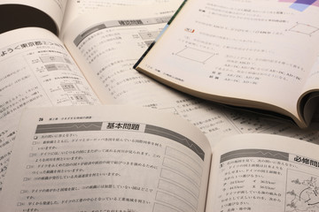 英文法の効率的な勉強法「まずは理解を重視して参考書を読み込む」
